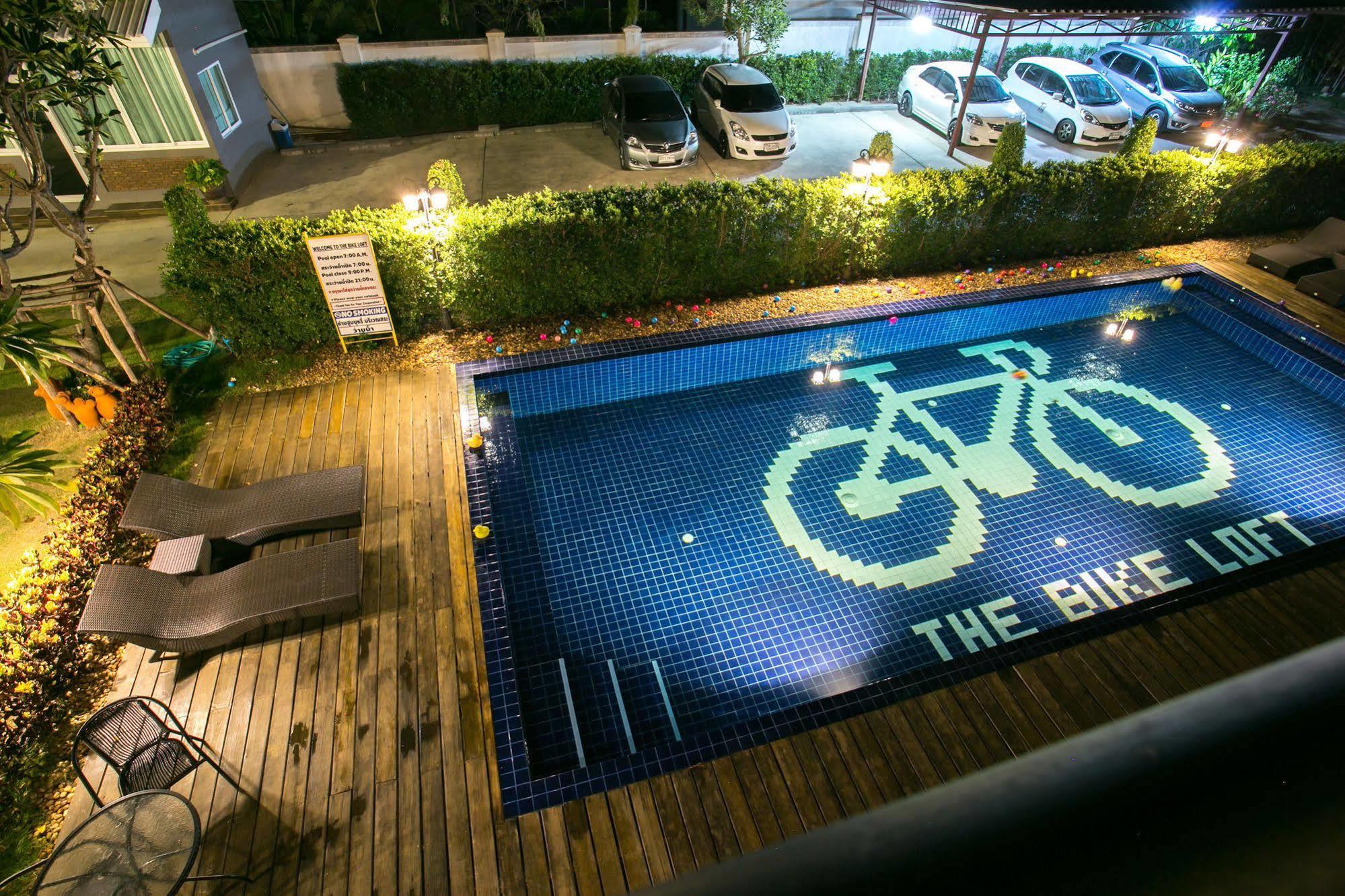 The Bike Loft Family Hostel HHQ Zewnętrze zdjęcie